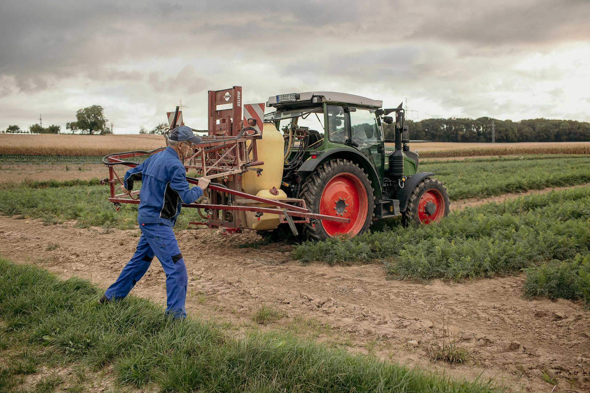 Landwirt- Obst- und Gemüseanbau 25 landwirt_001