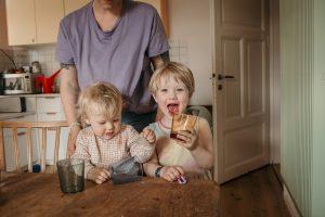 ungestelltes Familienfotoshooting - echte Familienfotos